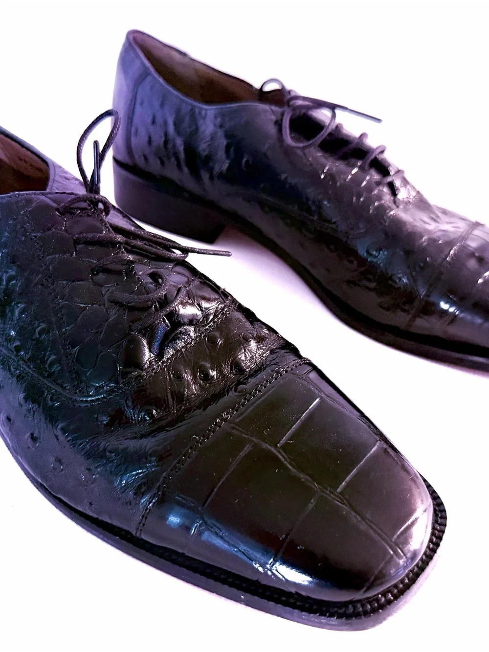 Stacy Adams Dark-Oiled Ostrich-Alligator Lace-Up Oxfords      size 9.5 medium